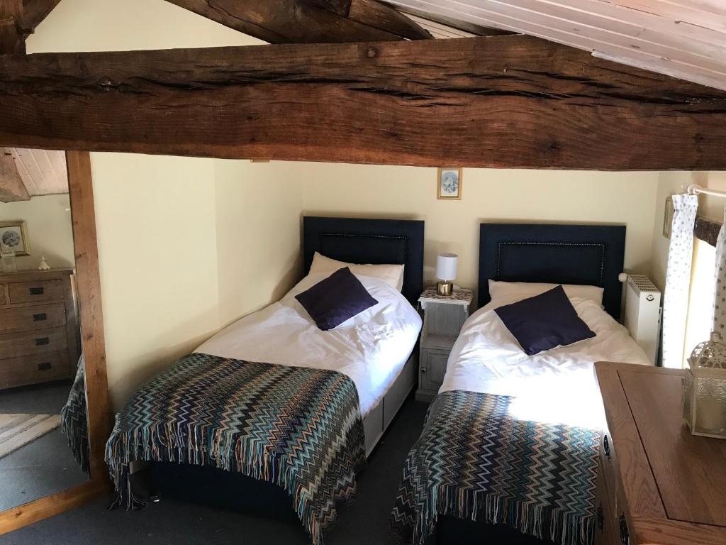 Papillons B&B - beauty, comfort and peace 25 mins from Puy du Fou