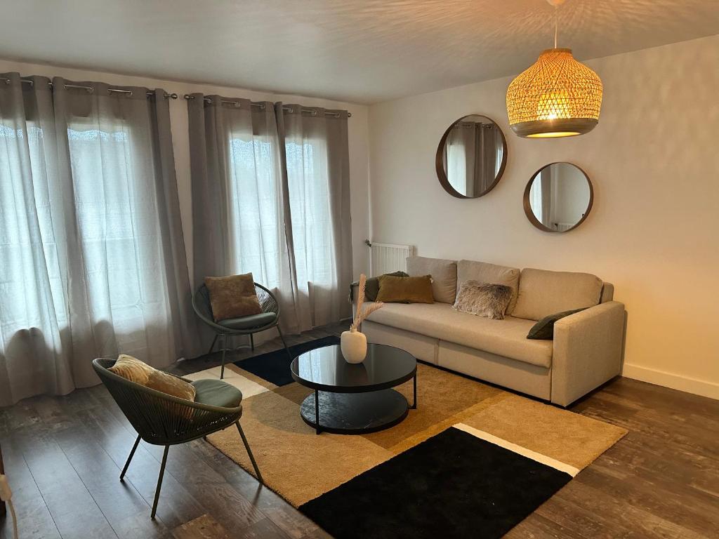 APPARTEMENT Plein Centre Proche Loire à Vélo