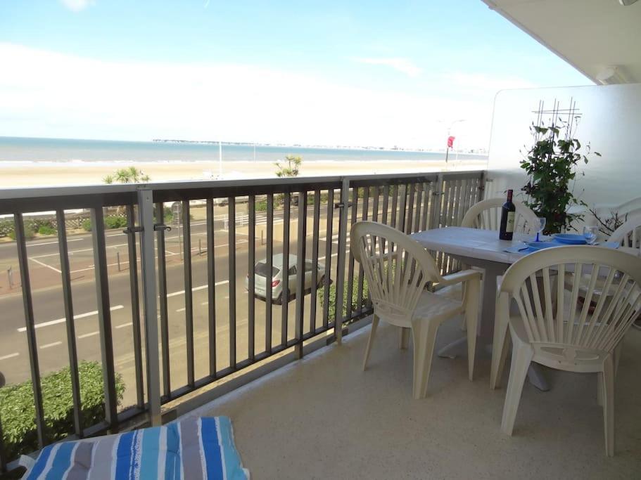 Appartement Jupiter face mer devant la plage des libraires Parking privé