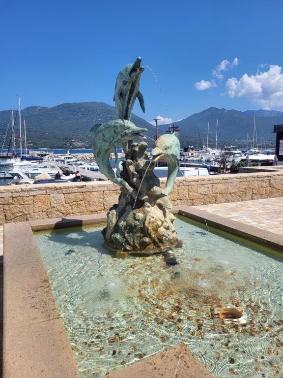 PROPRIANO T2 à 2 pas des plages et du port