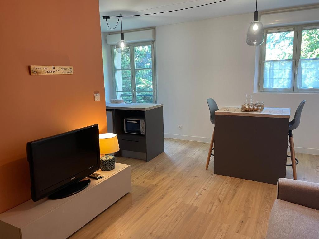 Studio neuf & Parking - linge inclus