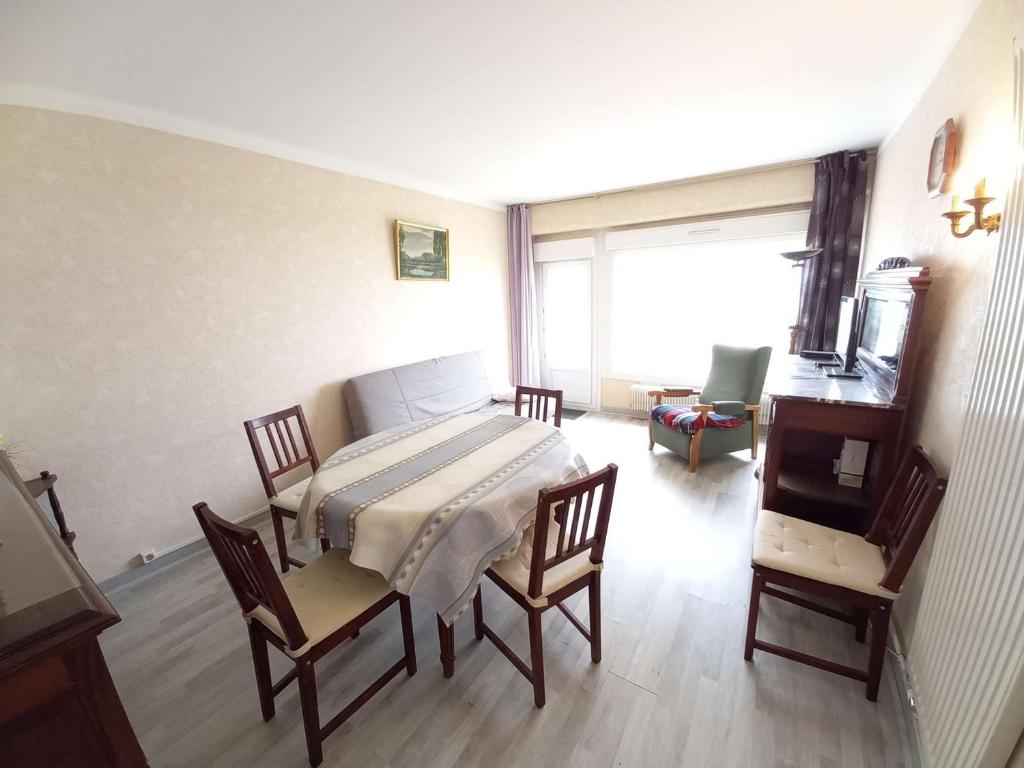 Studio Cabine Épuré Proche Plage et Commerces à Berck - FR-1-646-77