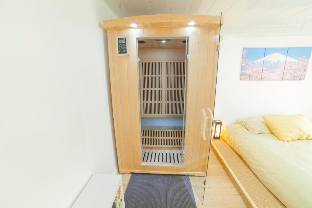 PRESTIGELOC Luxury 3 Studios au choix - 2 avec SAUNA PRIVÉ GRATUIT et 1 Sans - Centre ville d'Orléans