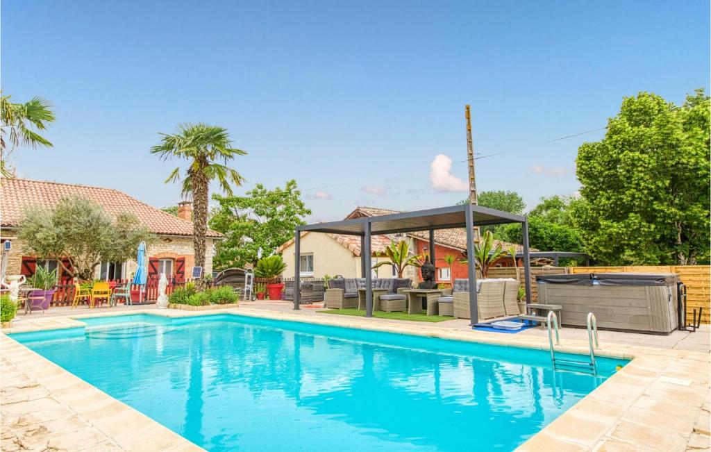 2 Bedroom Beautiful Home In Septfonds
