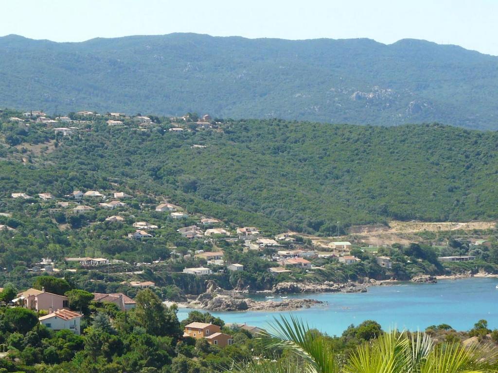 Superbe villa avec piscine vue mer, proche plage et Porticcio