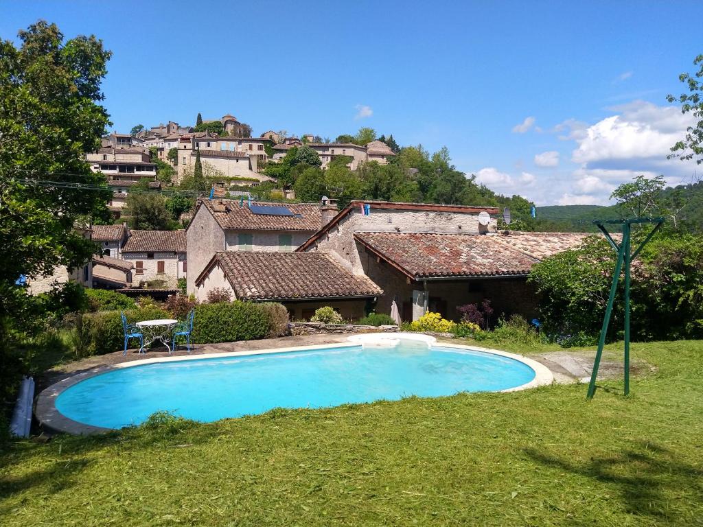 Au cœur de Bruniquel - Cheminée - Vue imprenable sur le village - Magnifique villa 7 couchages - Piscine et garage privés