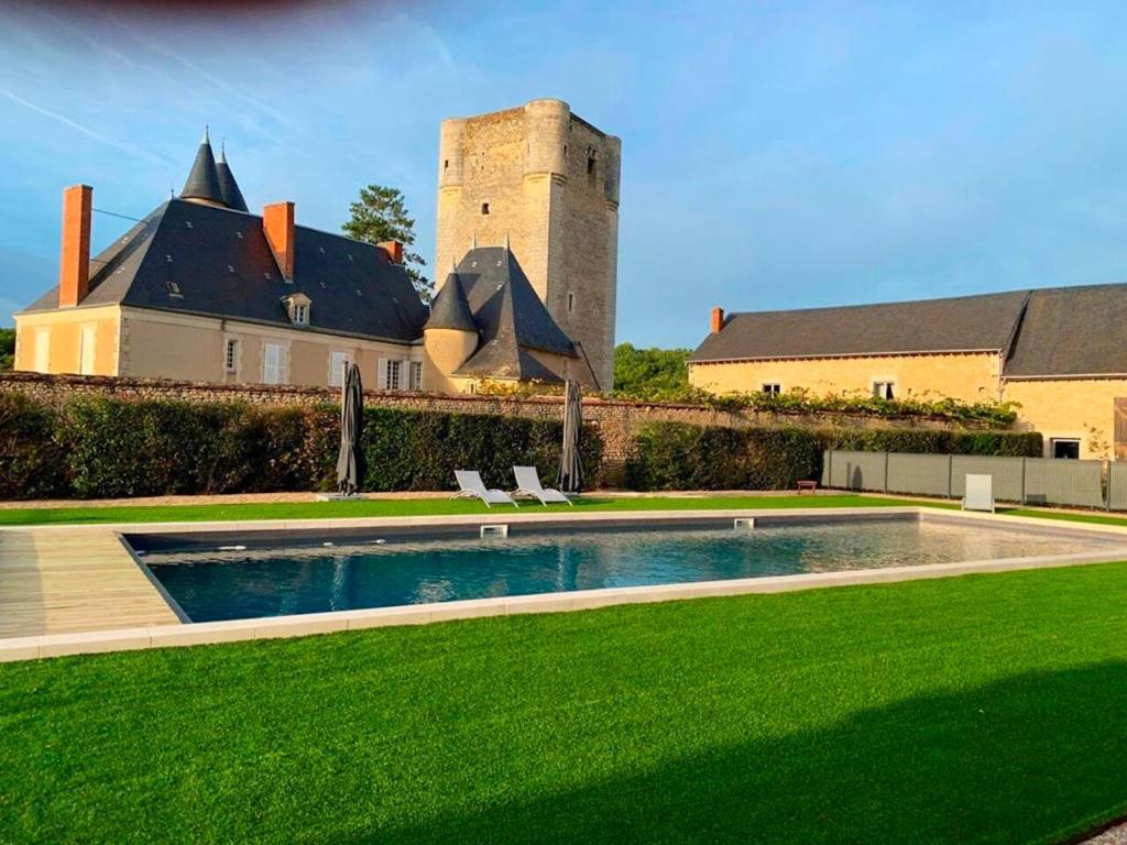 Villa elegante a Tendu avec piscine