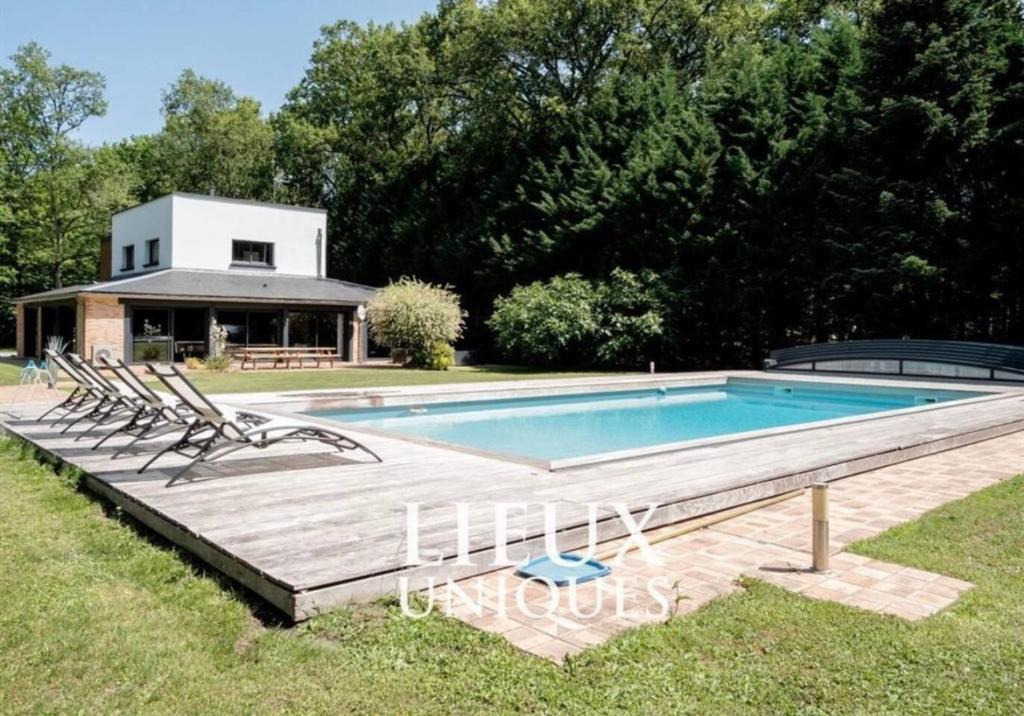 Villa charmante pres de Vouzeron avec piscine privee